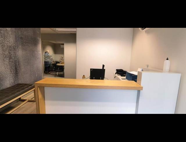 BUSINESS PROPERTY TO RENT IN LYNNWOOD MANOR